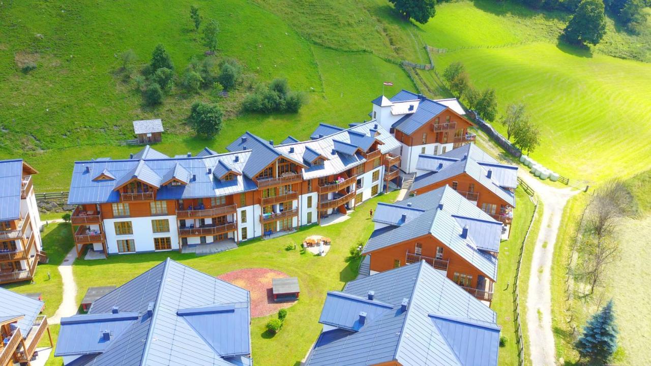 Modern Mountain Apart Directly By Skiing Area เราริส ภายนอก รูปภาพ
